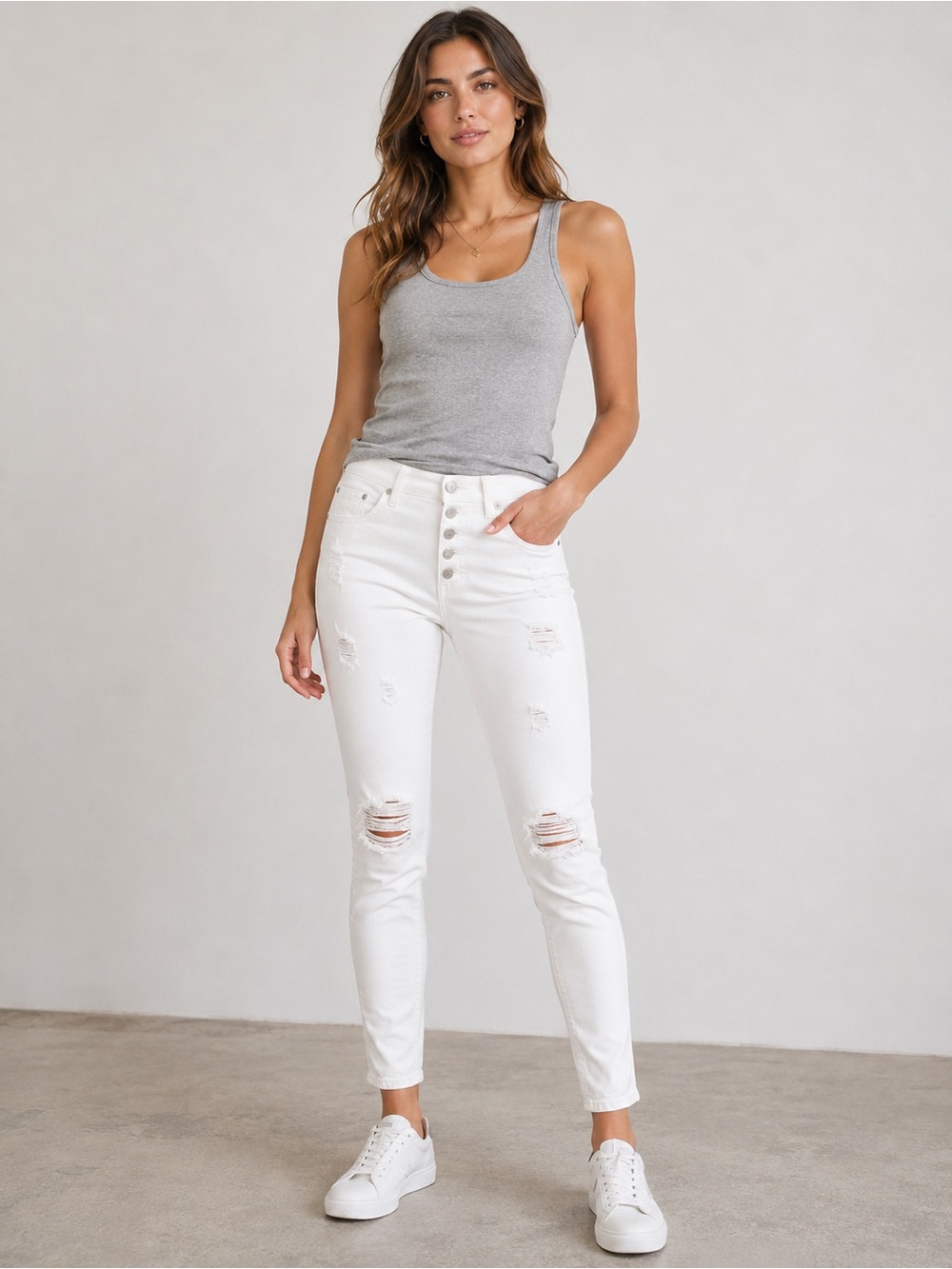 7 For All Mankind White Distressed Jeans – Size 27